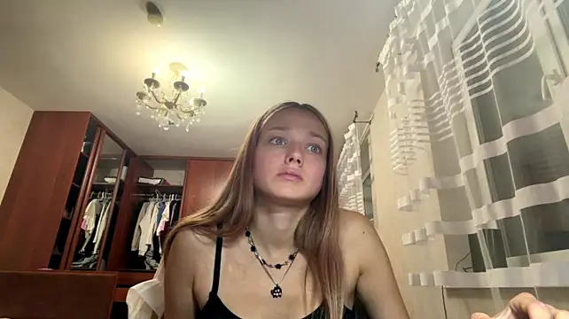 Онлайн чат XXX Romy_Grei