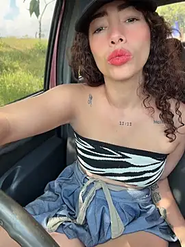 roxyrougee's Live XXX Chat