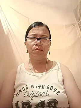 Chatroom XXX en direct de Chilly-wet