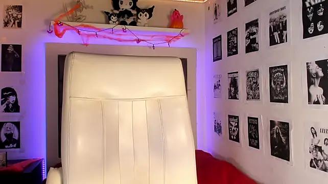 adhalee_js Chat XXX live