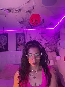 Chat XXX en directo de SamathaMay