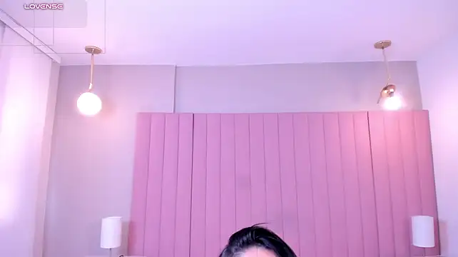 MiaLiore_'s Live XXX Chat