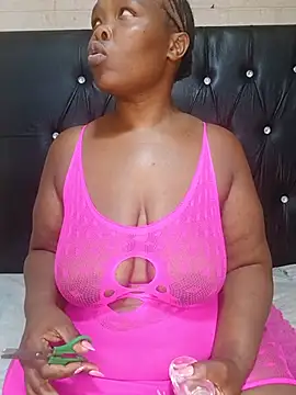Bigboobsbooty Adlı Modelin Canlı XXX Sohbeti