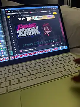 Loopsiesn Live XXX chat