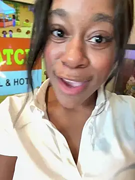 TikaMoonX's Live XXX Chat