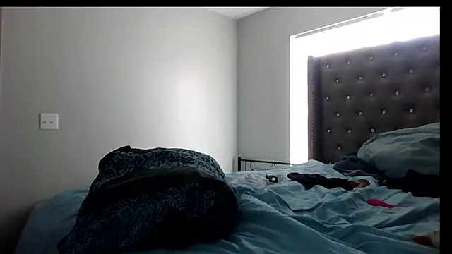 ToyaThick's Live XXX Chat