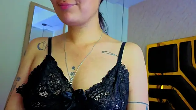 Akeemii_ Live XXX Chat