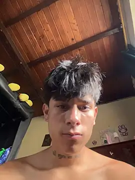 Jake_beach_ Adlı Modelin Canlı XXX Sohbeti