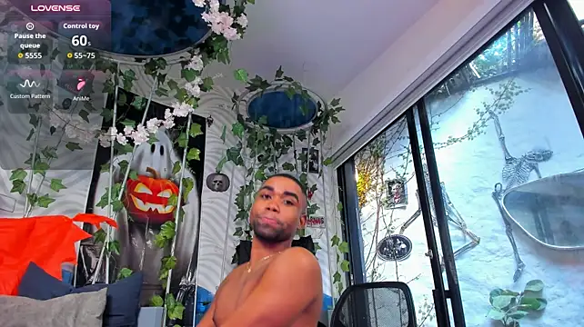 XXX chat uživo modela AidenRoss_