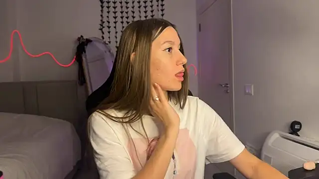 PrincesSsLilu Chat XXX in diretta