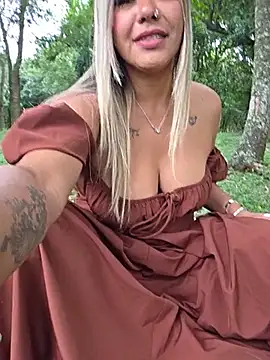 ZOE-LAKSMI's Live XXX Chat