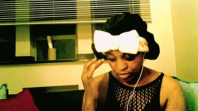 ORUOMA's Live XXX Chat