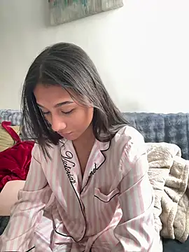 cata_777's Live XXX Chat