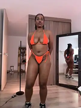 Chat +18 de evangeline_ch ao vivo