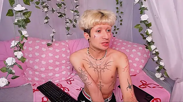 FinnEcho's Live XXX Chat