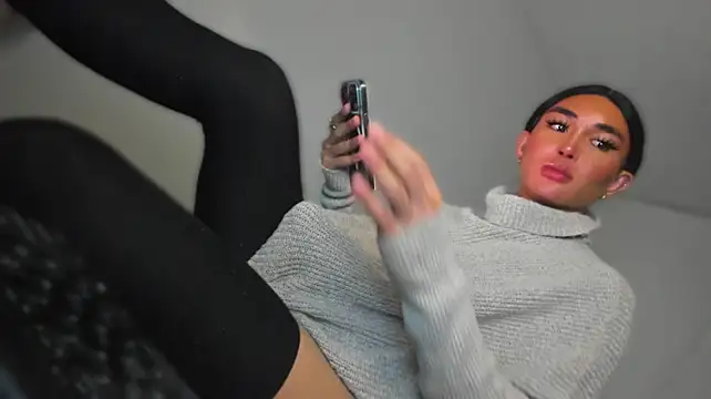 MistressNextDoor_'s Live XXX Chat