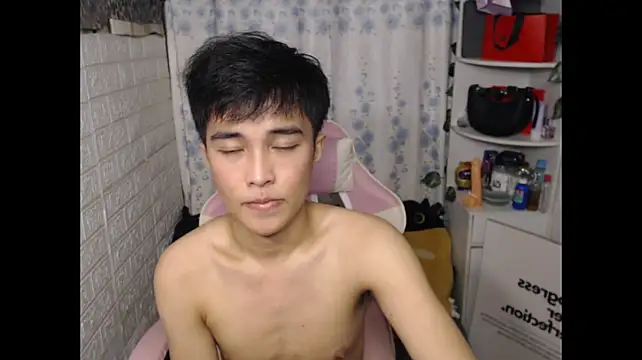 Chat XXX Live _peachyboyyy