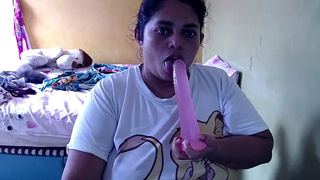 yulieth_bbw's Live XXX Chat