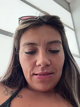 LIZ-06_'s Live XXX Chat