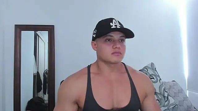 KingLevi01 – Naživo XXX chat