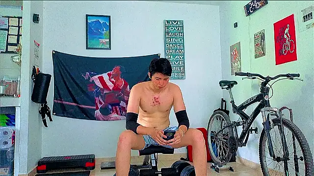 XXX chat uživo modela Andy_gray