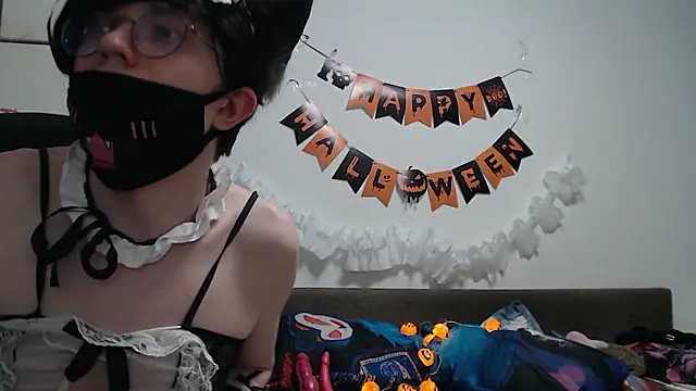 FemboyMiles Chat XXX live