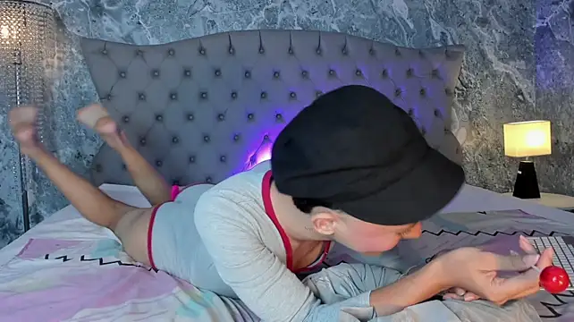 Iam_Caami_ élő XXX-chatje