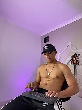 Chatroom XXX en direct de Apolo_Austin