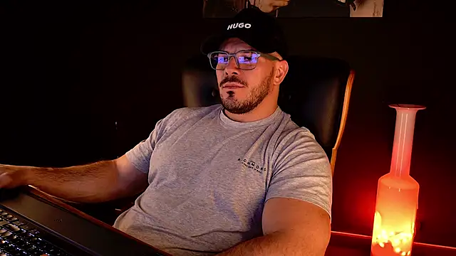 AngeloEric Live XXX Chat