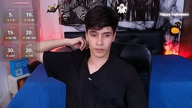 Jacob5_ Live XXX-chat