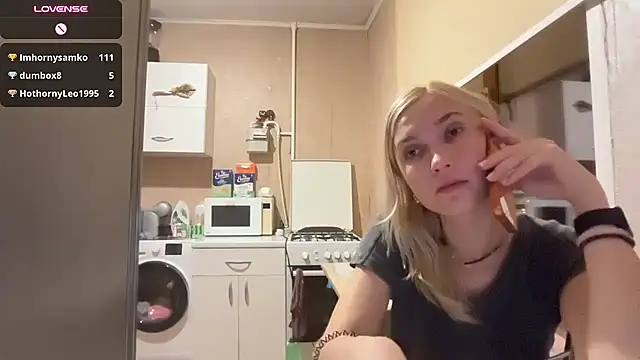 XXX chat uživo modela AngelJeni