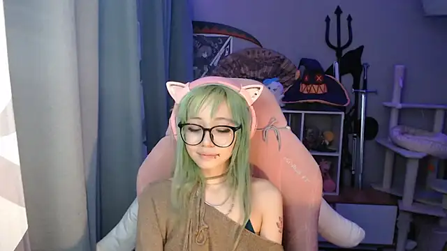 SaxonDibs live XXX chat