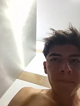ZaneHoward – Naživo XXX chat