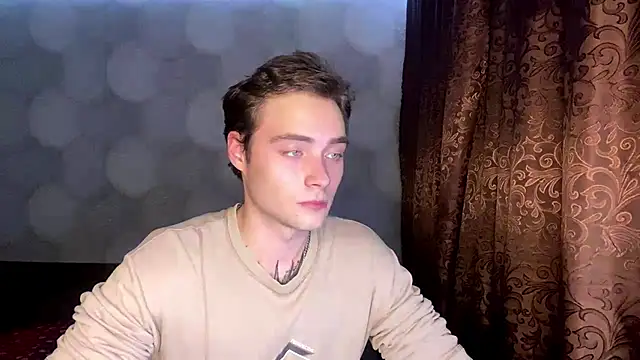 ErnestTarlet – Naživo XXX chat