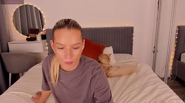 CassieRayss' Live XXX Chat
