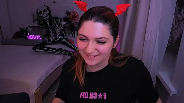 XXX chat uživo modela FieryMilena