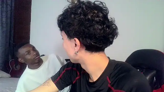 دردشة Mr__Aaronn الجنسية المباشرة