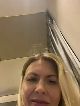 Tiffany_Hills Live XXX-Chat