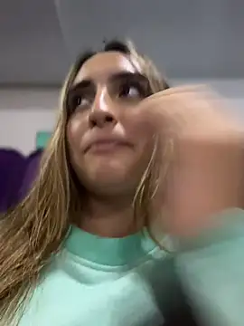 Онлайн чат XXX LuisaSweet_