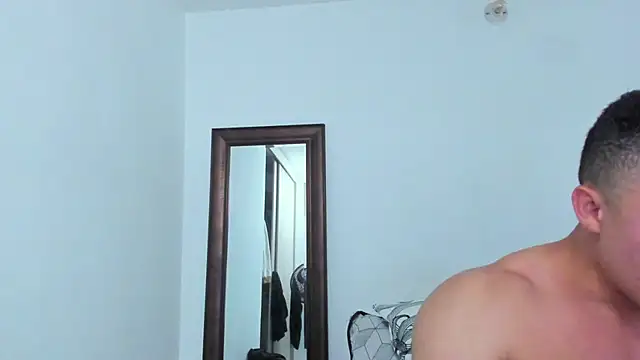 KingLevi01 Adlı Modelin Canlı XXX Sohbeti