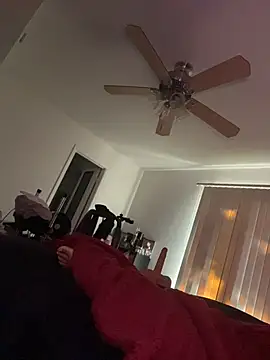 reecieofficial's Live XXX Chat