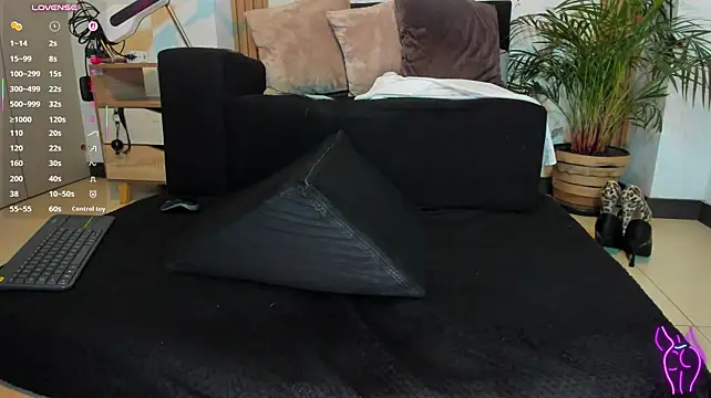 Chat +18 de MontserratMarie ao vivo