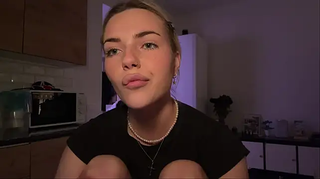 ChristelDuncombe Live XXX Chat
