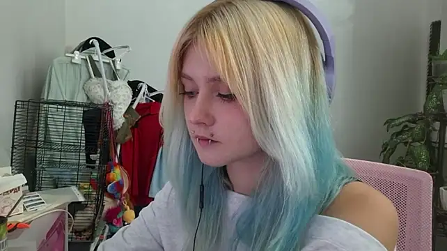 TwilaOhlmann's Live XXX Chat