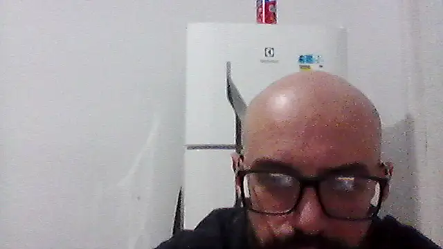 Chatroom XXX en direct de Robsonitj90