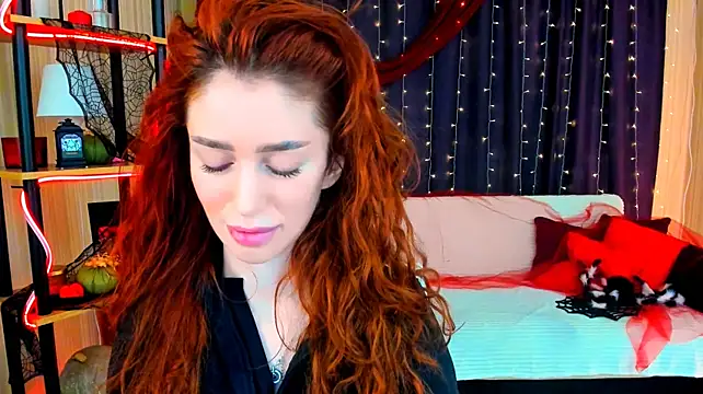 แชท XXX สดของ ChristinaConteeree