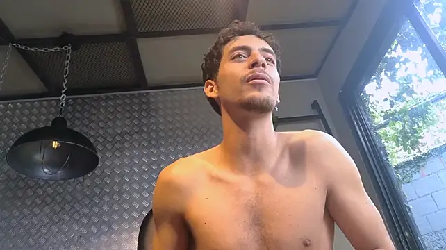 Jeey_Bee: απευθείας συνομιλία ΧΧΧ