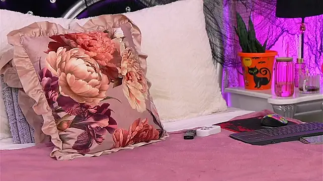 دردشة ScarletVex الجنسية المباشرة