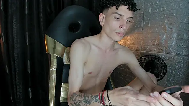 Chat XXX ao vivo de DAMIAN_22