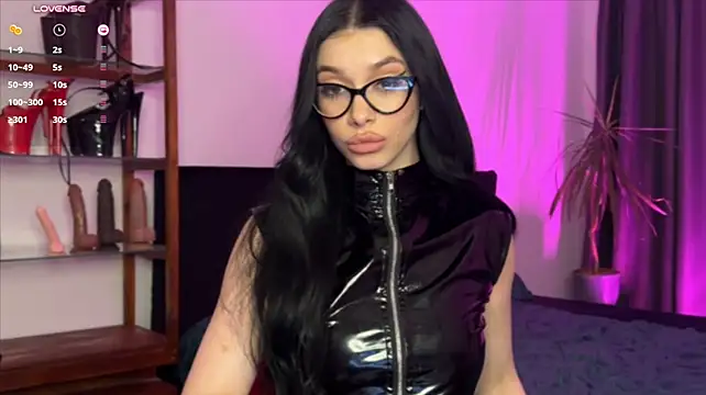 Pokazy przed kamerką – Olivia_Faye